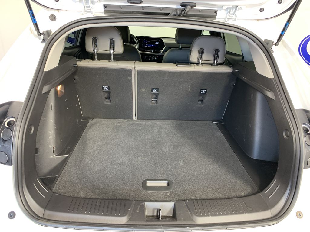 Vehicle photo 34