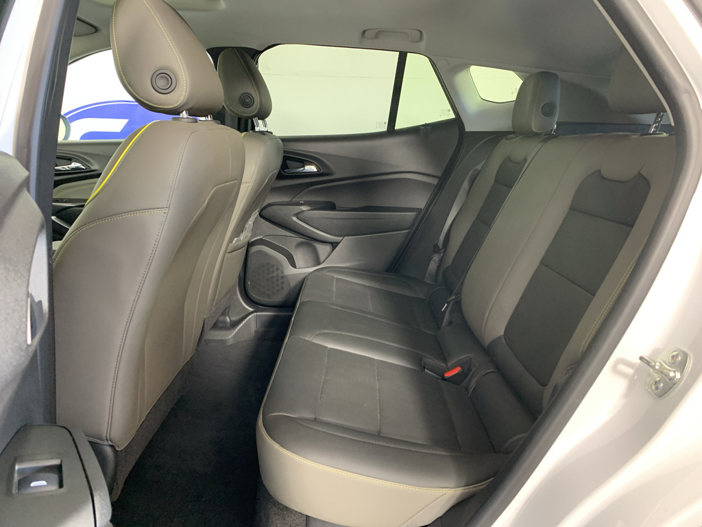 Vehicle photo 31