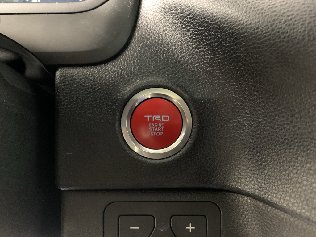 Vehicle photo 16