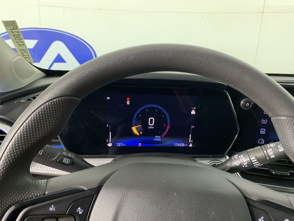 Vehicle photo 22