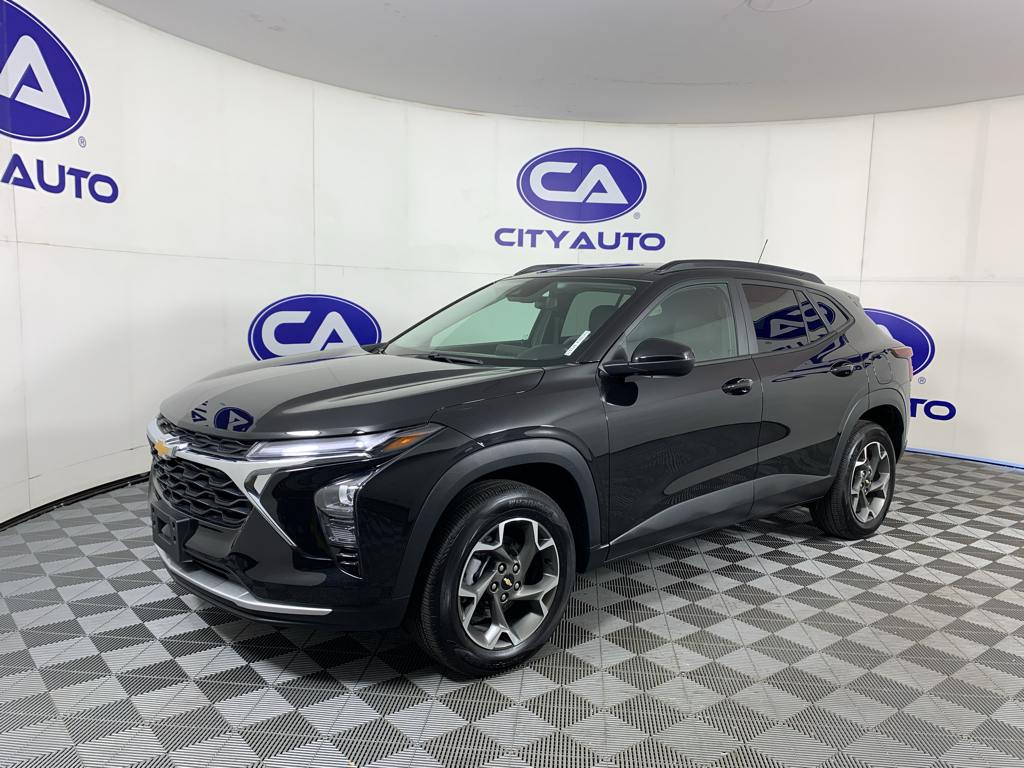 Vehicle photo 7