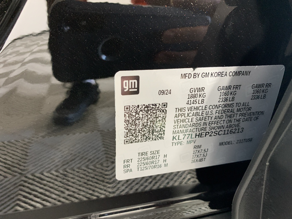 Vehicle photo 12