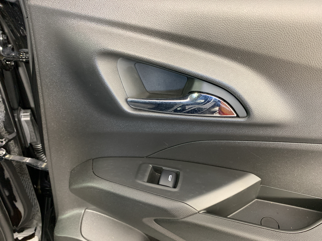 Vehicle photo 36