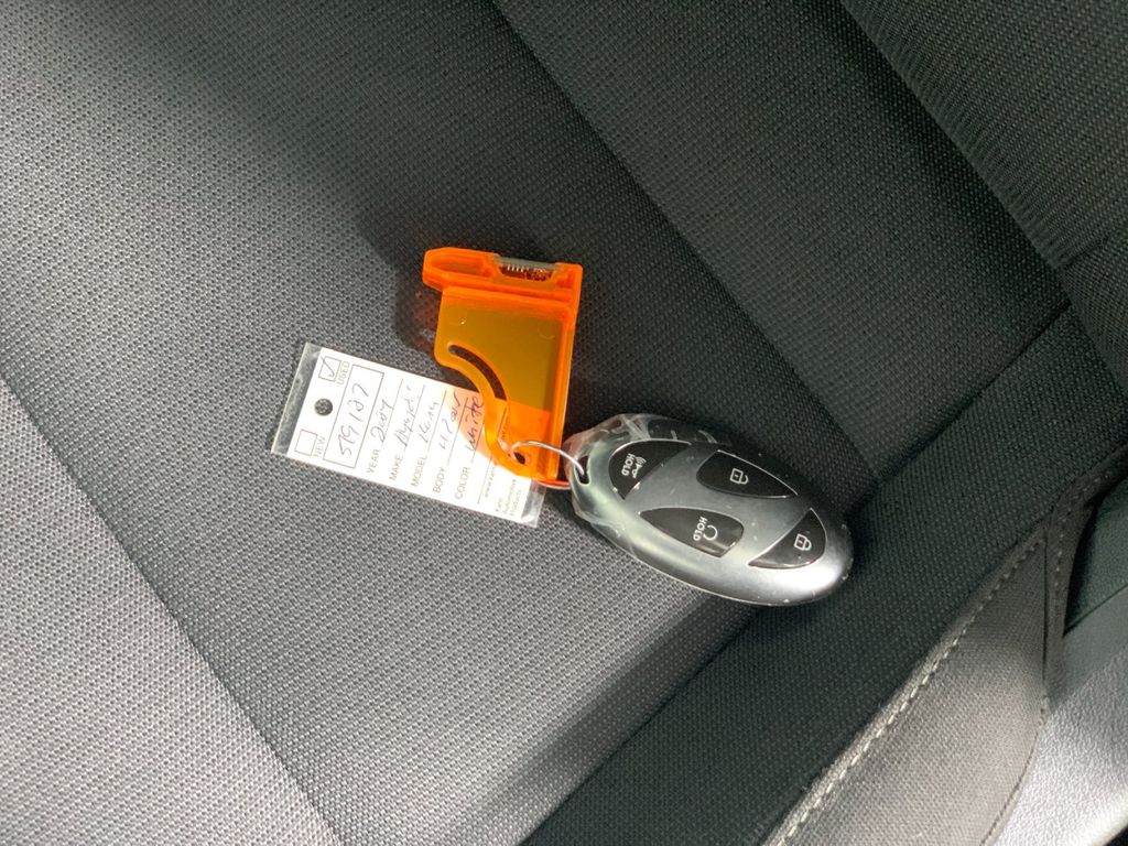 Vehicle photo 42