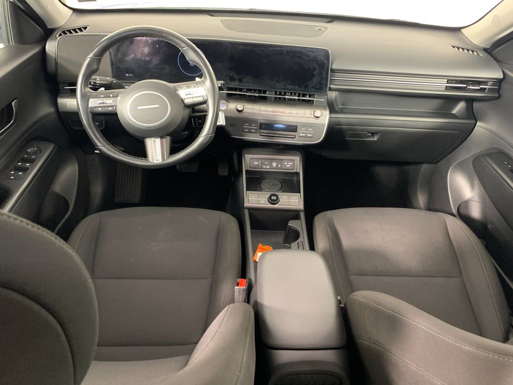 Vehicle photo 34