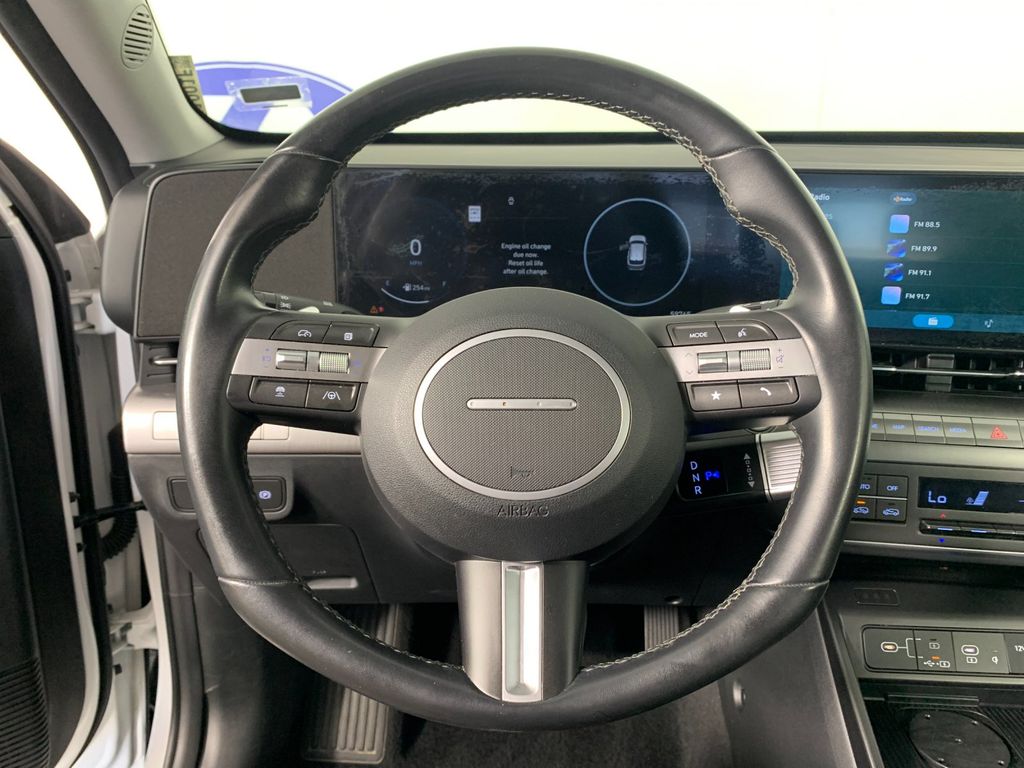 Vehicle photo 21