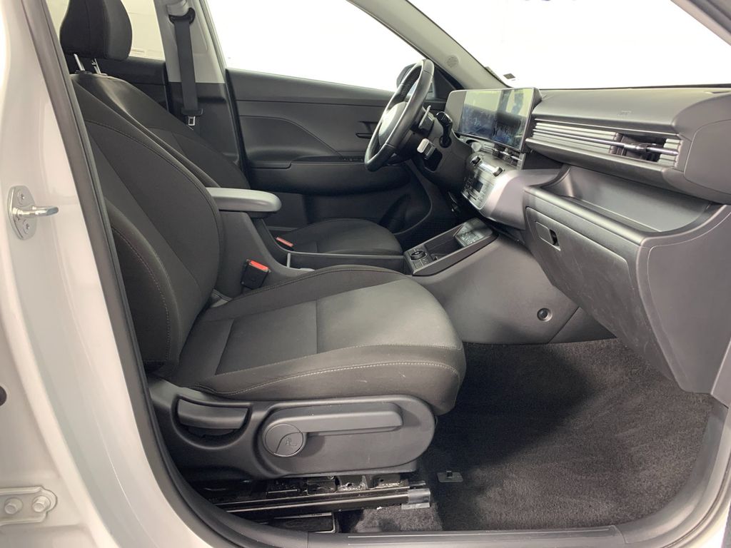 Vehicle photo 41