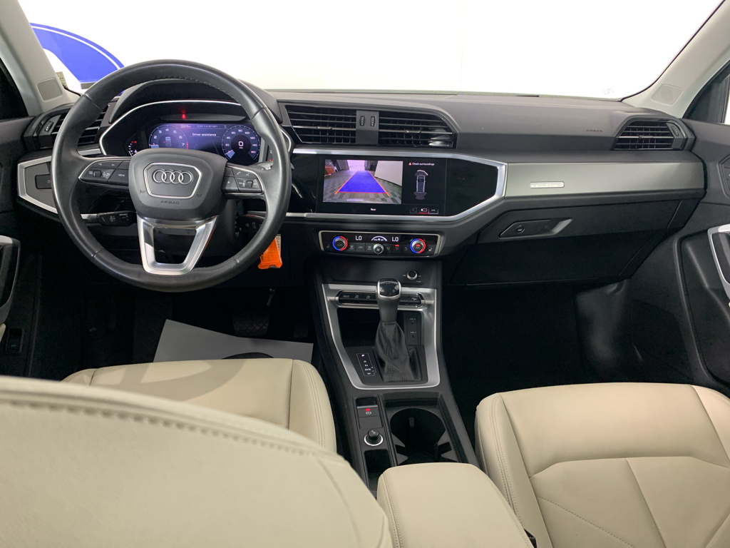 Vehicle photo 34