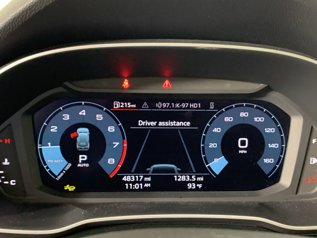 Vehicle photo 23
