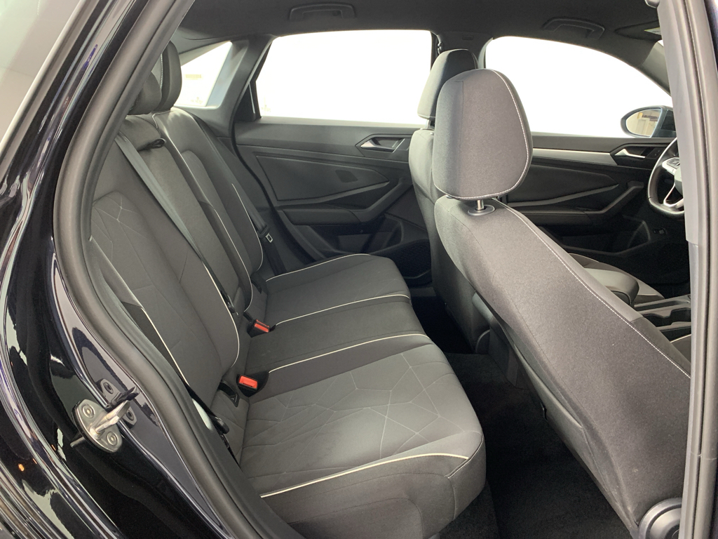 Used 2025 Volkswagen Jetta Sedan