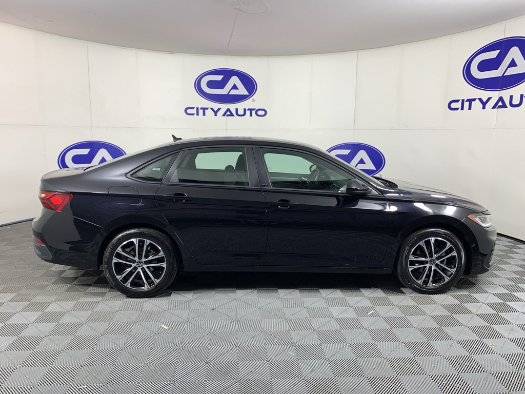 Used 2025 Volkswagen Jetta Sedan