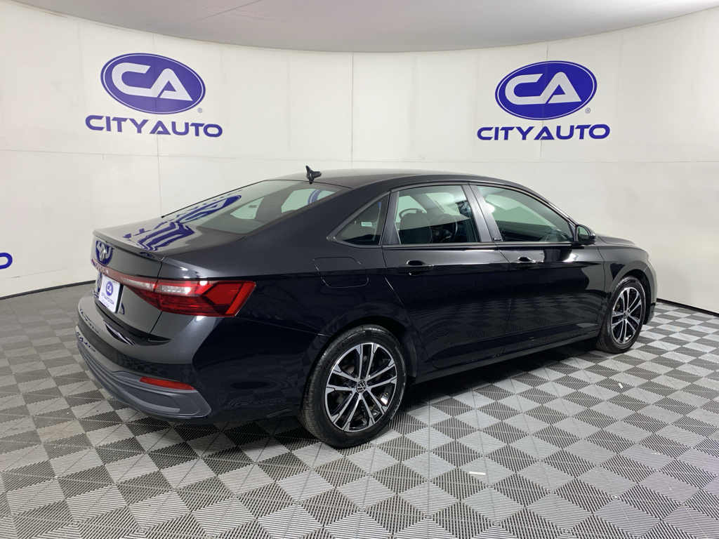 Used 2025 Volkswagen Jetta Sedan
