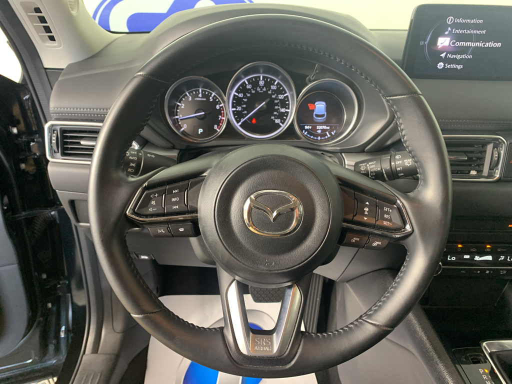 Vehicle photo 21