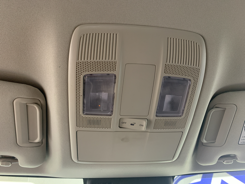 Vehicle photo 27