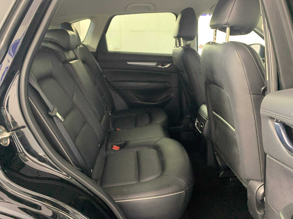 Vehicle photo 36