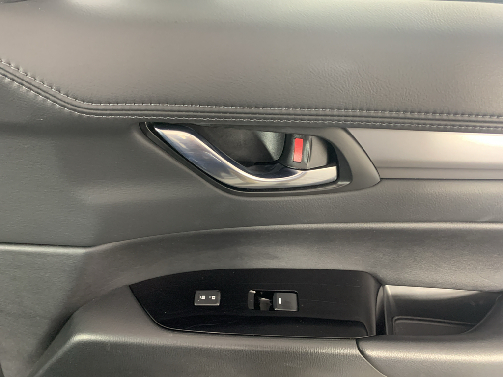 Vehicle photo 38
