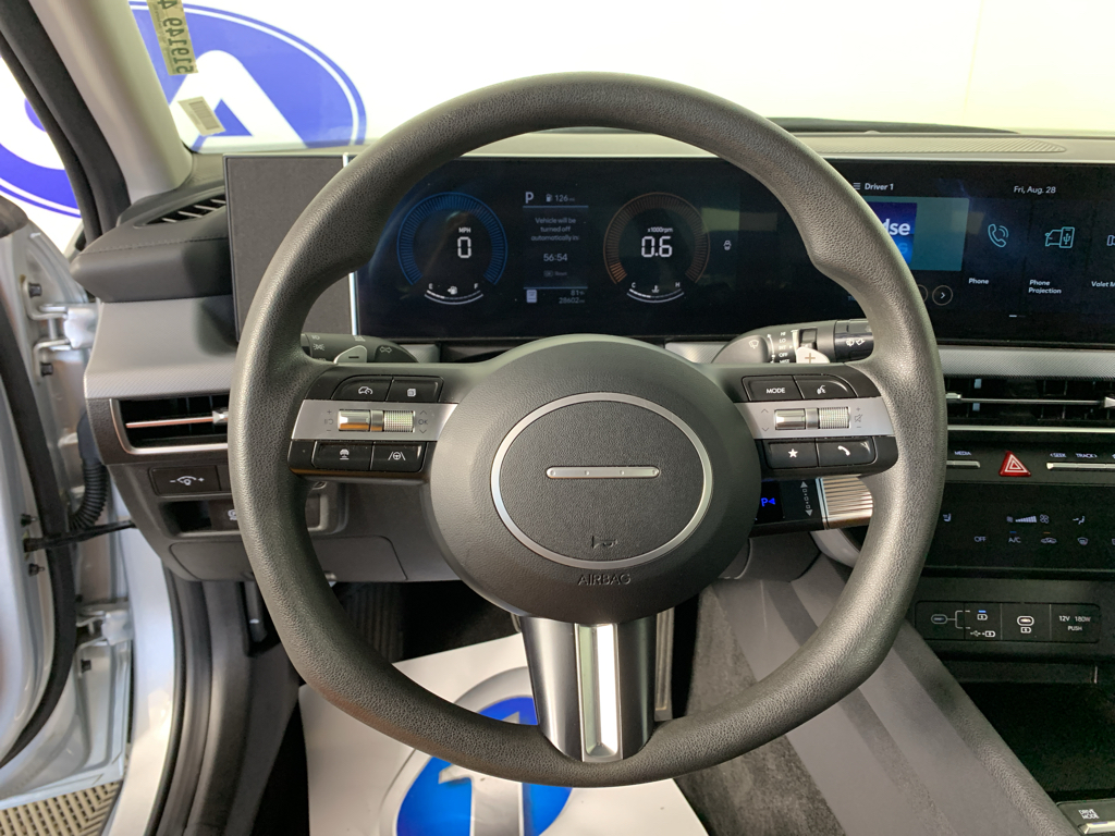 Vehicle photo 21