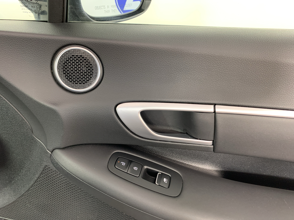 Vehicle photo 39