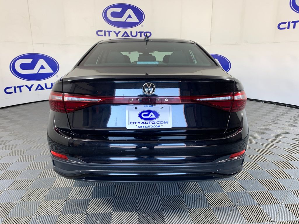 Used 2025 Volkswagen Jetta Sedan