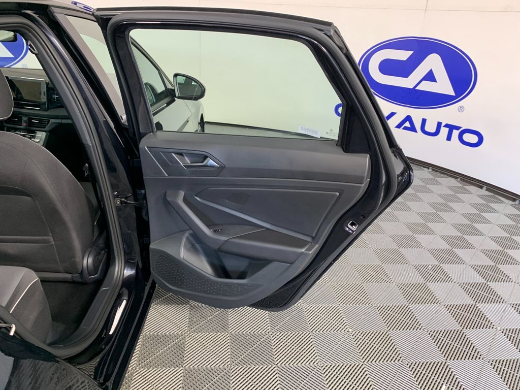 Used 2025 Volkswagen Jetta Sedan