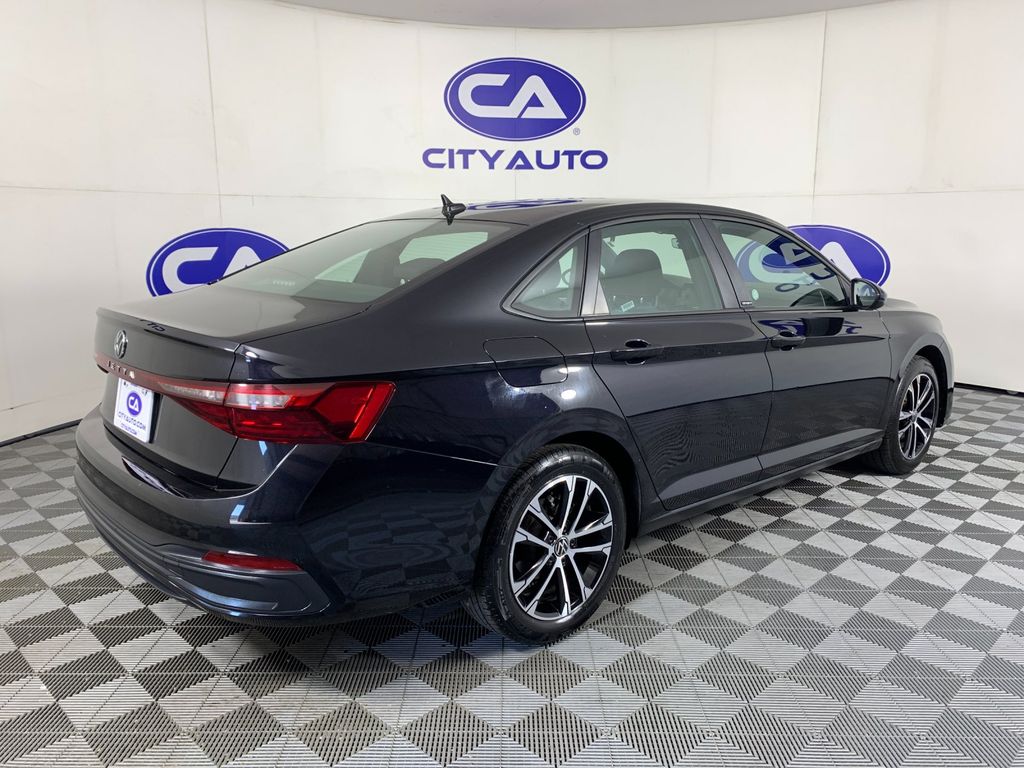 Used 2025 Volkswagen Jetta Sedan