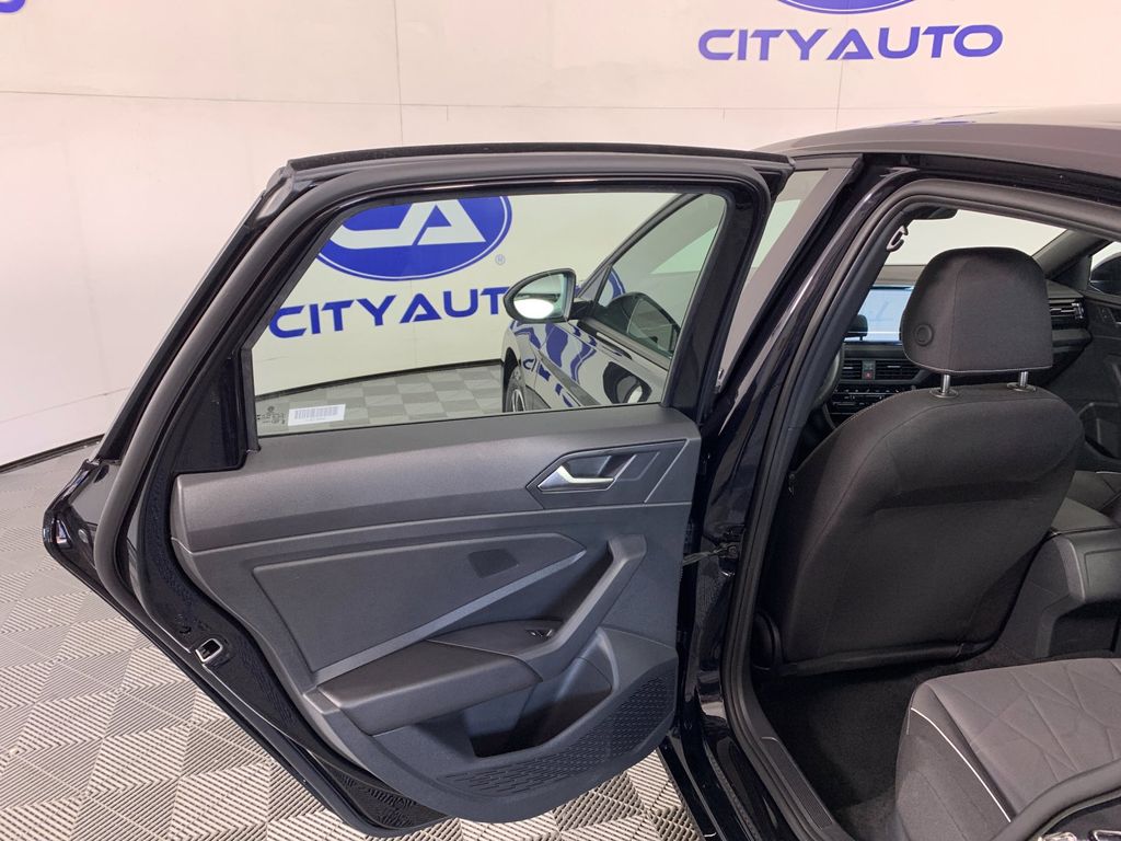 Used 2025 Volkswagen Jetta Sedan