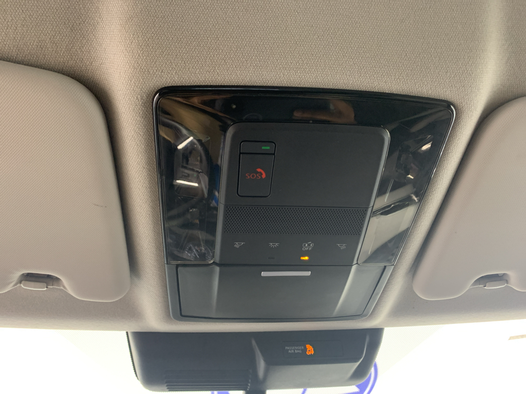 Vehicle photo 27
