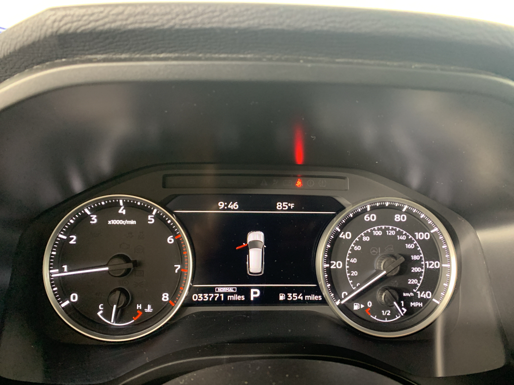 Vehicle photo 23