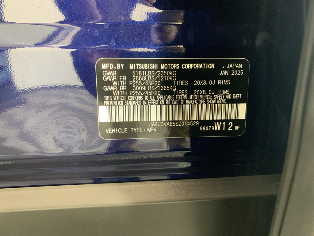 Vehicle photo 12
