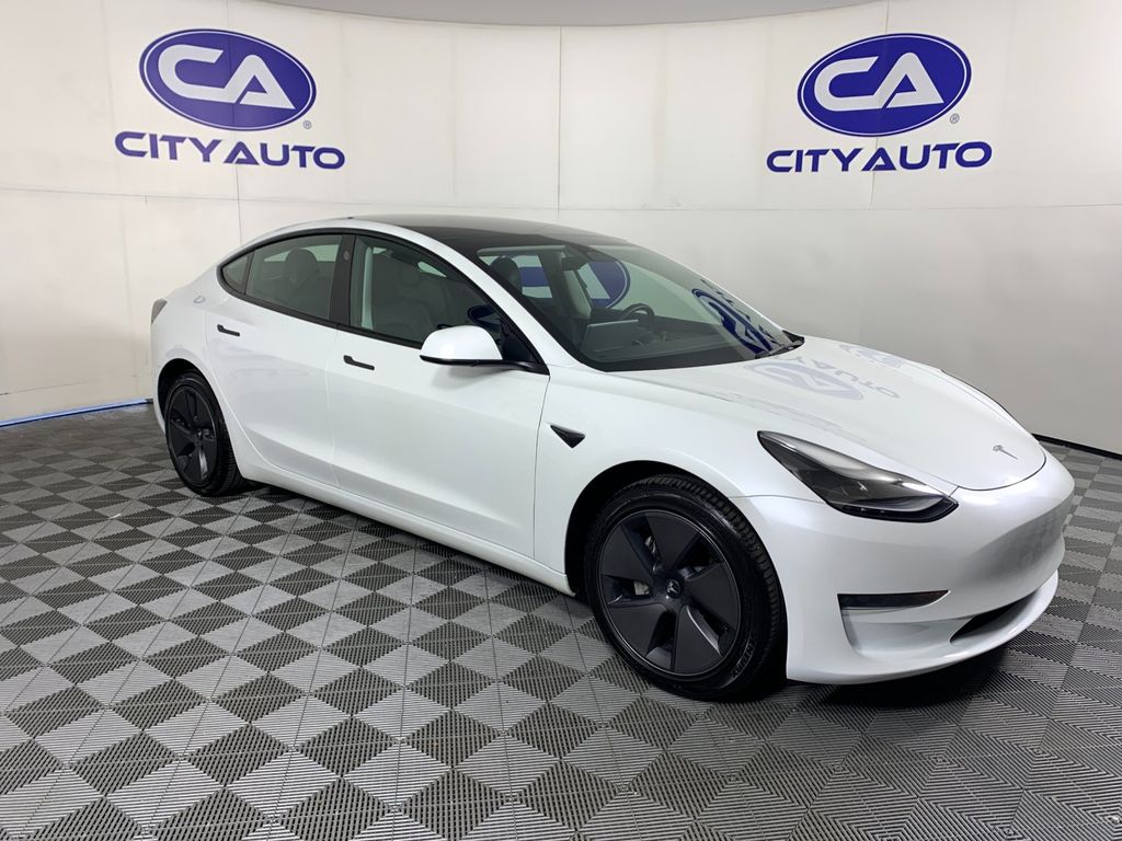 Vehicle photo 1