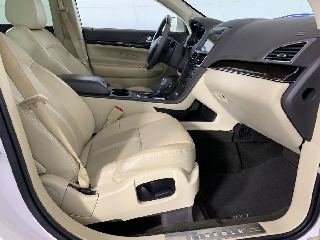 Used 2019 Lincoln MKT SUV