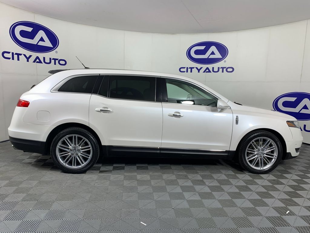 Used 2019 Lincoln MKT SUV