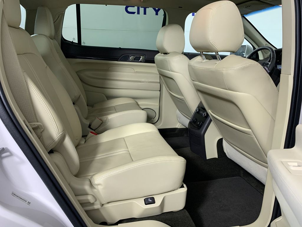 Used 2019 Lincoln MKT SUV