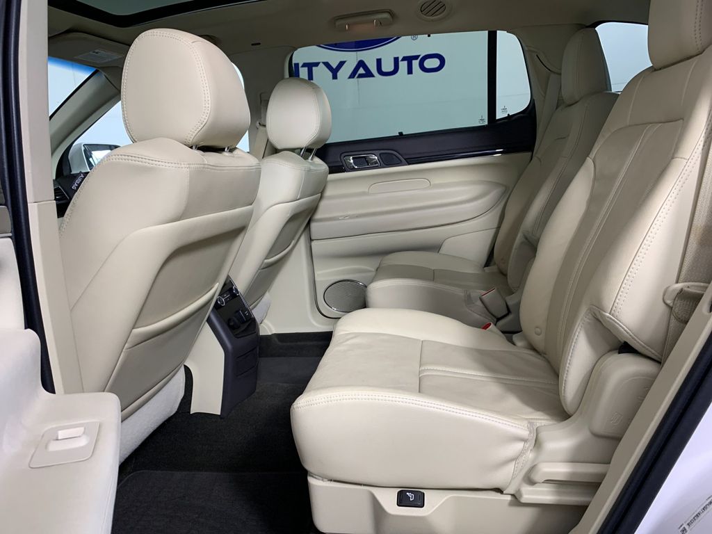 Used 2019 Lincoln MKT SUV