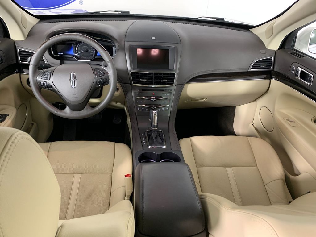 Used 2019 Lincoln MKT SUV