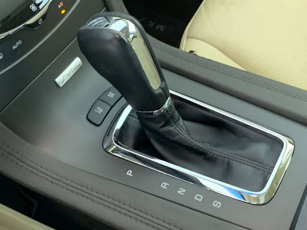 Used 2019 Lincoln MKT SUV