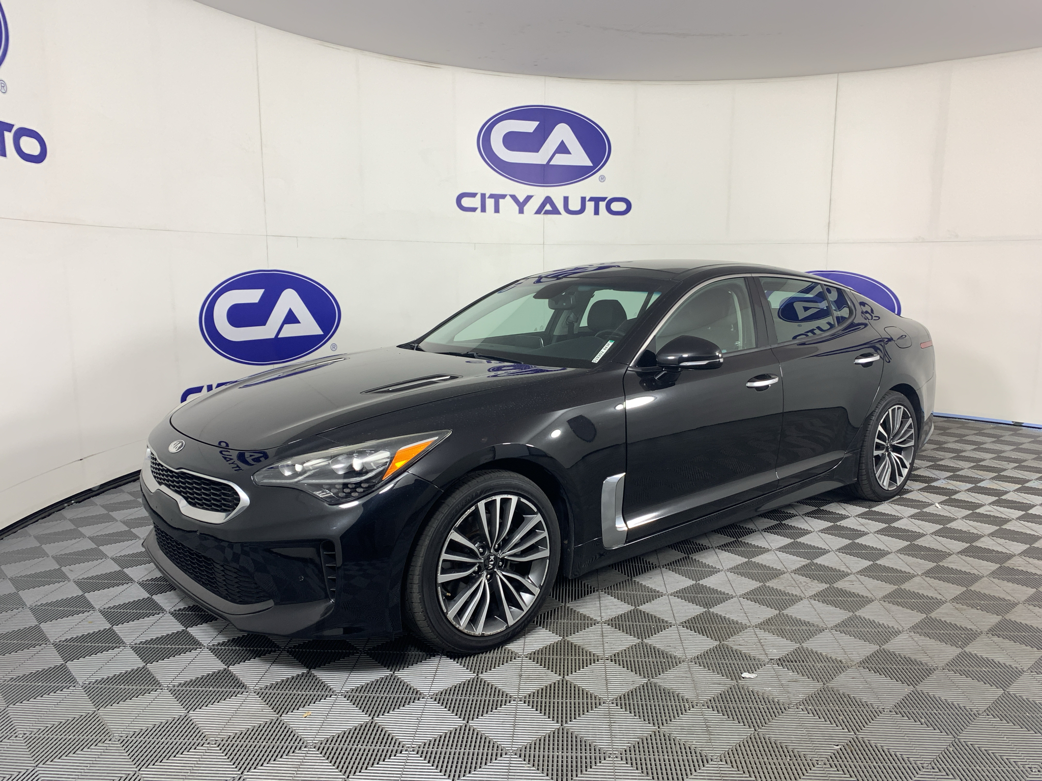 Used 2018 Kia Stinger Sedan