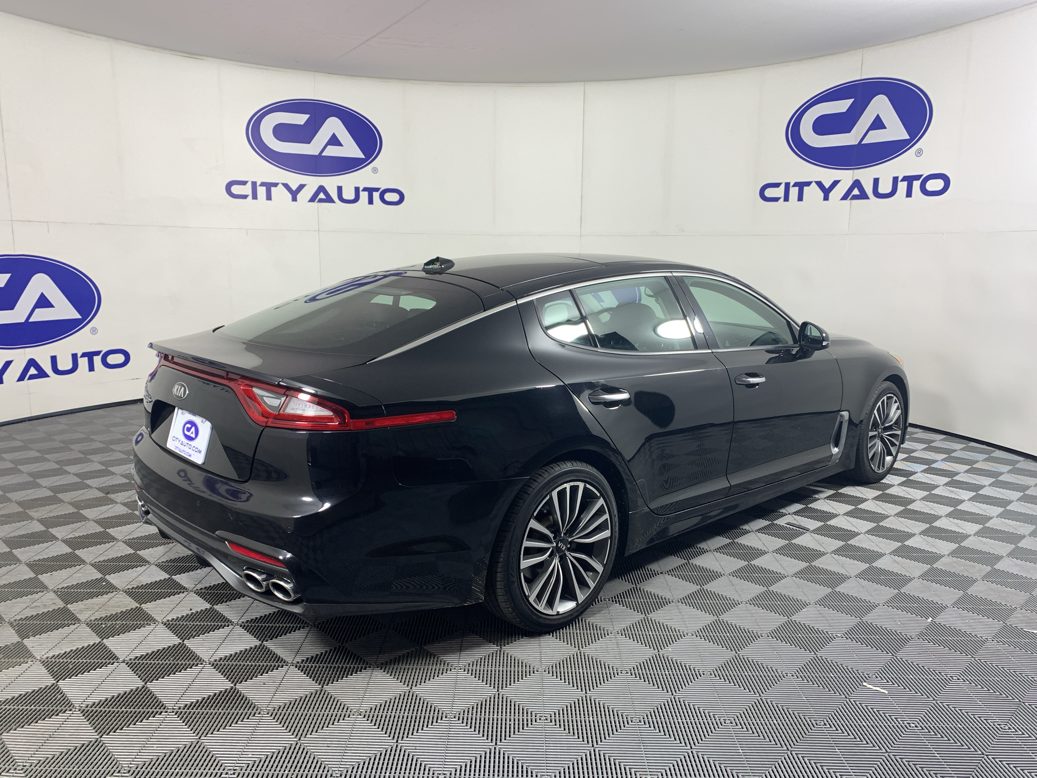 Used 2018 Kia Stinger Sedan