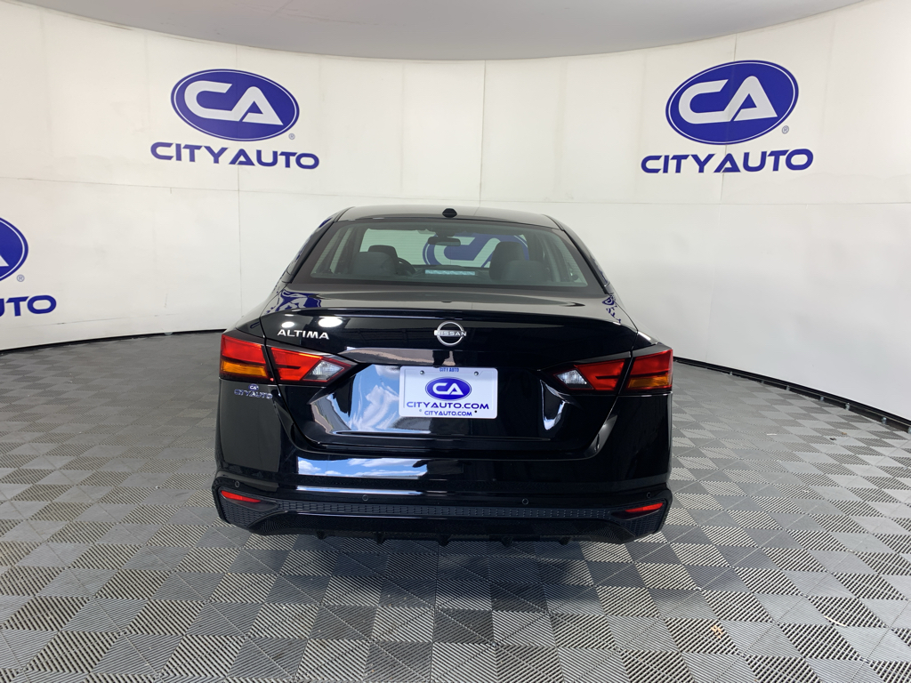 Used 2025 Nissan Altima Sedan