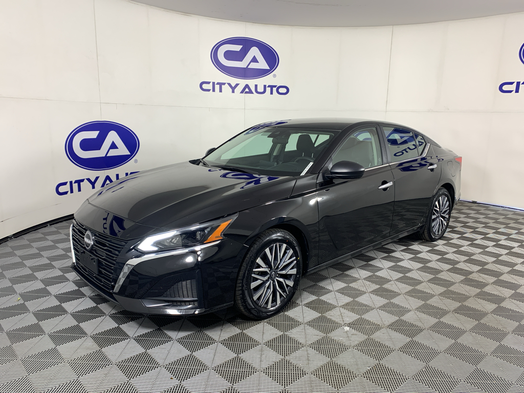 Used 2025 Nissan Altima Sedan