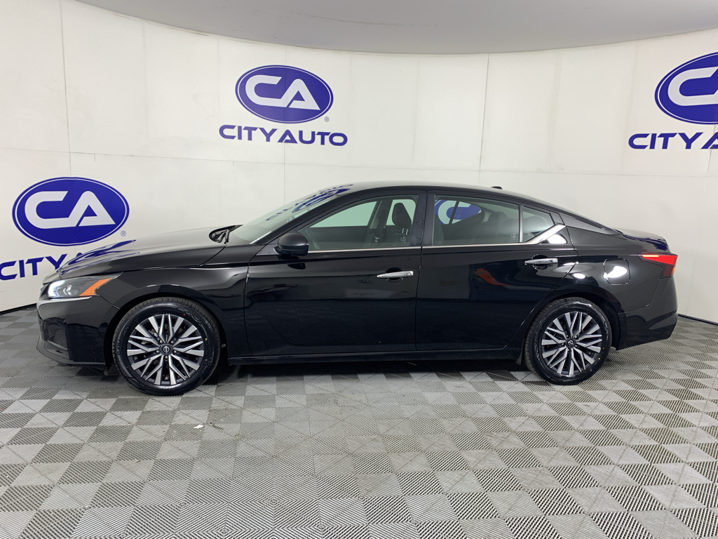 Used 2025 Nissan Altima Sedan