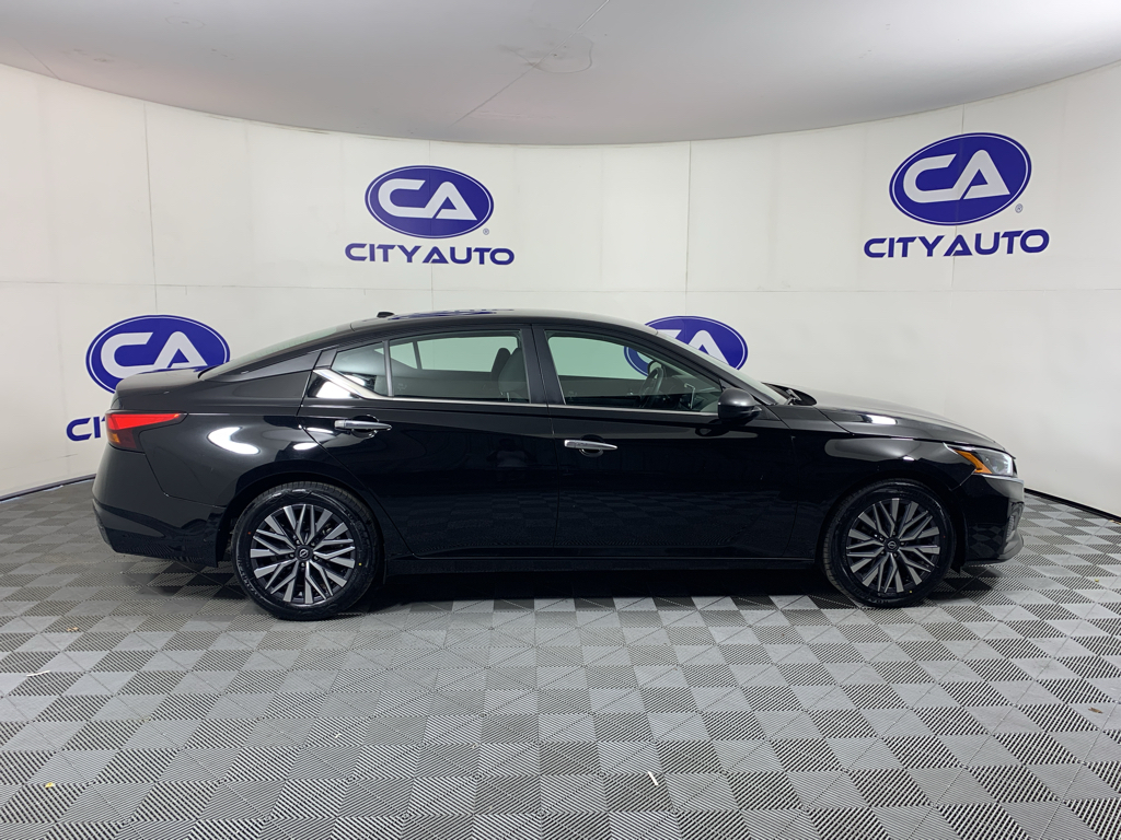 Used 2025 Nissan Altima Sedan