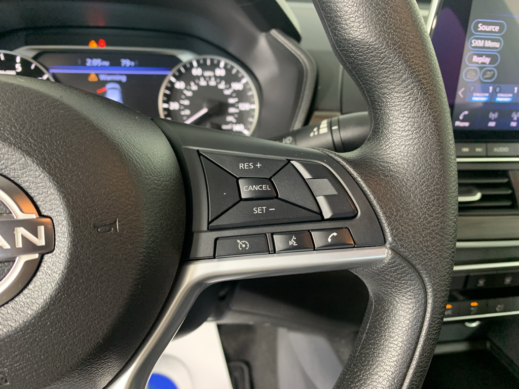 Used 2025 Nissan Altima Sedan