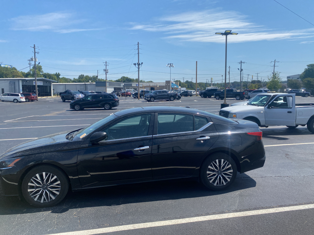 Vehicle photo 1