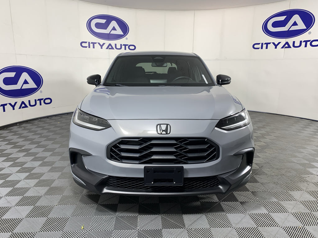 Vehicle photo 9