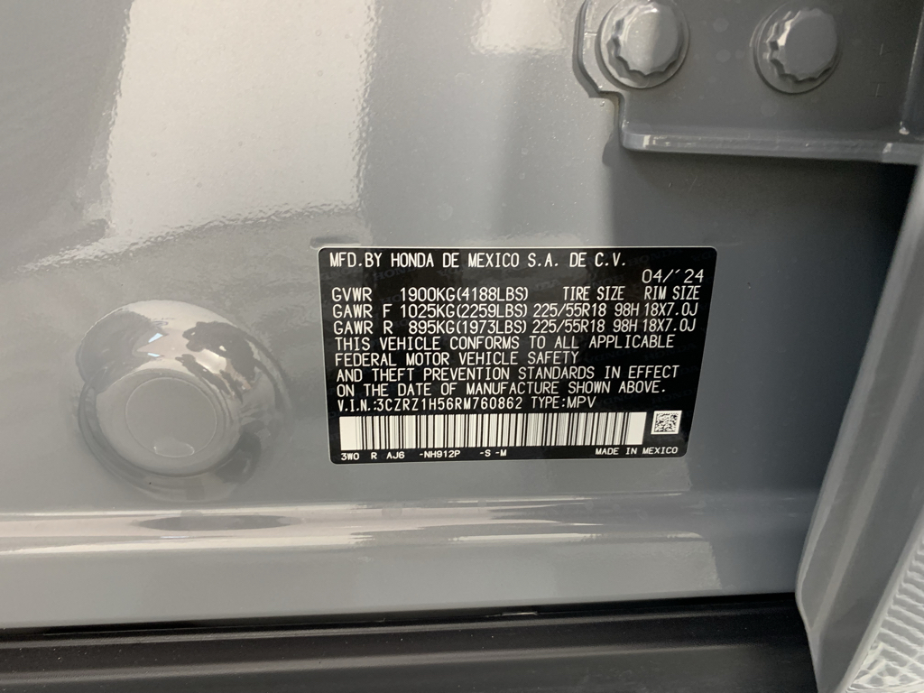 Vehicle photo 12