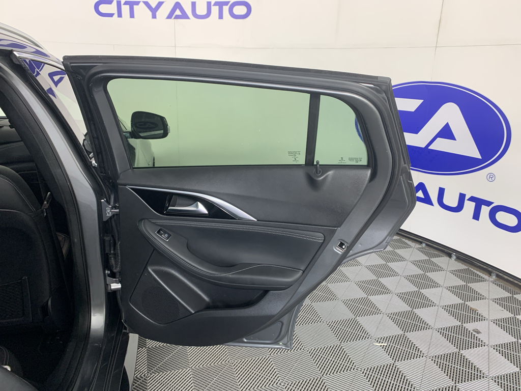 Used 2018 Infiniti QX30 SUV