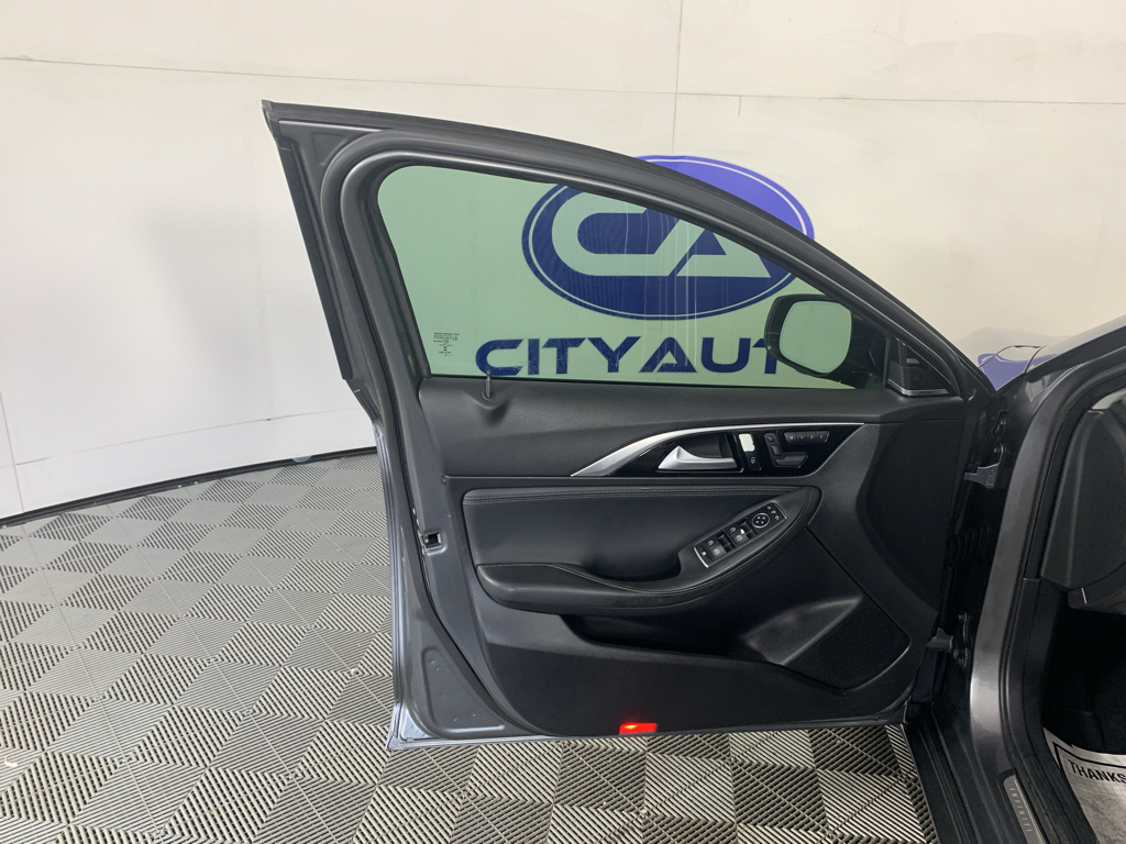 Used 2018 Infiniti QX30 SUV
