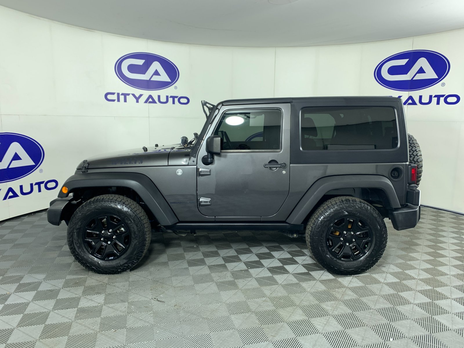 Used 2017 Jeep Wrangler SUV