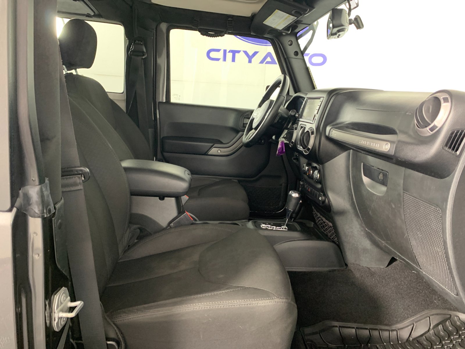 Used 2017 Jeep Wrangler SUV
